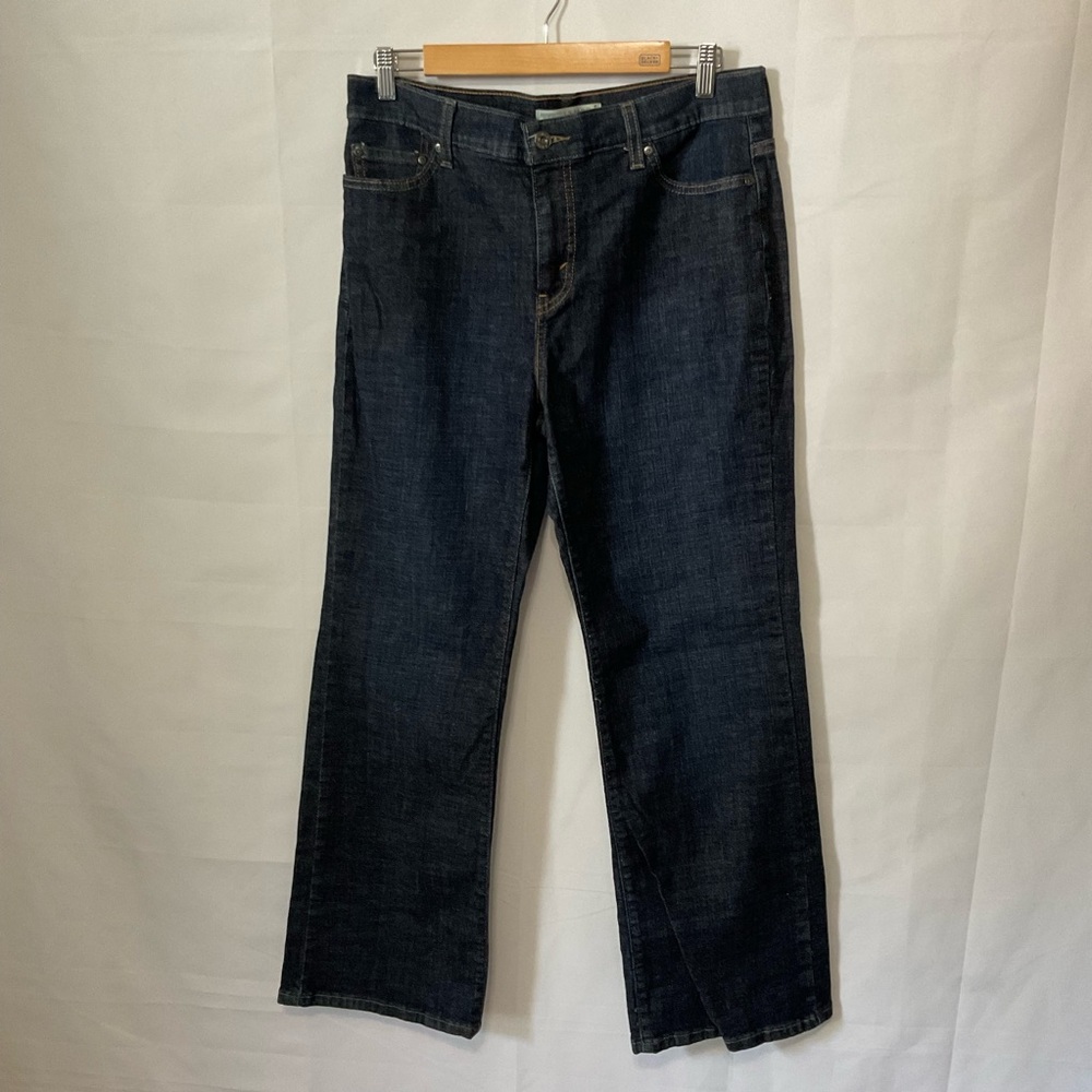 Levi’s Perfectly Slimming Boot Cut 512 dark wash jeans size 14 medium